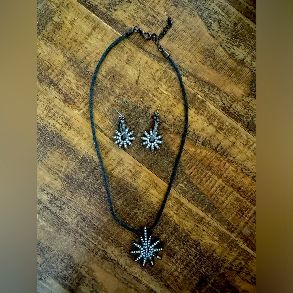 Necklace and earrings set